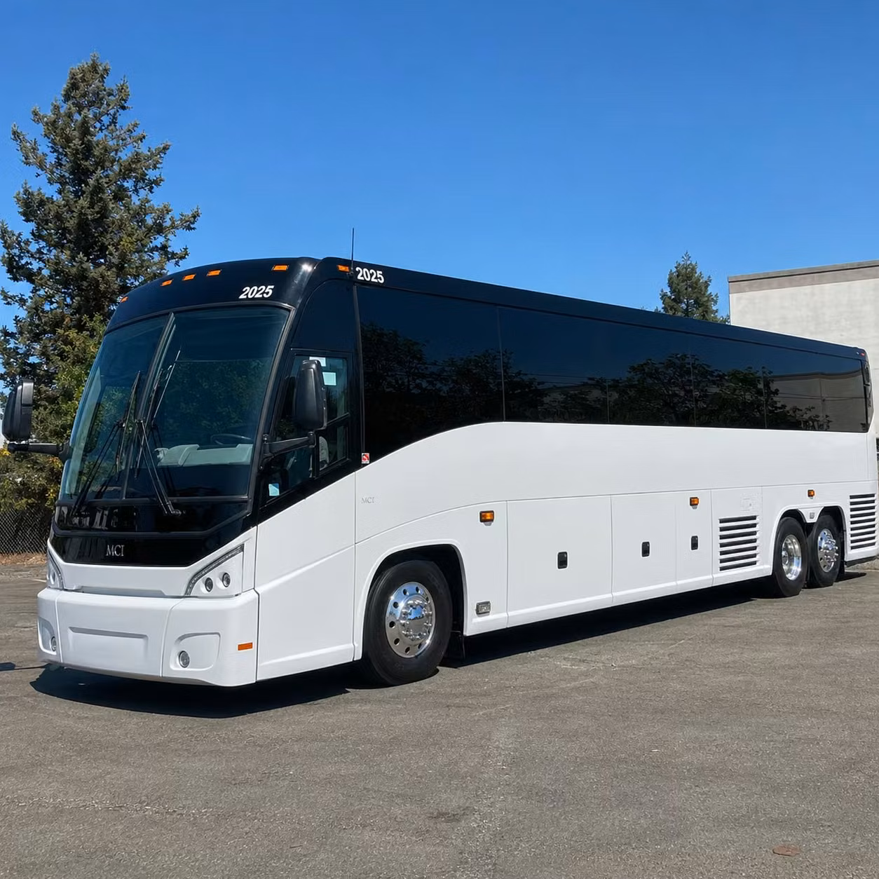 multi day charter bus rentals for bronx school and university groups