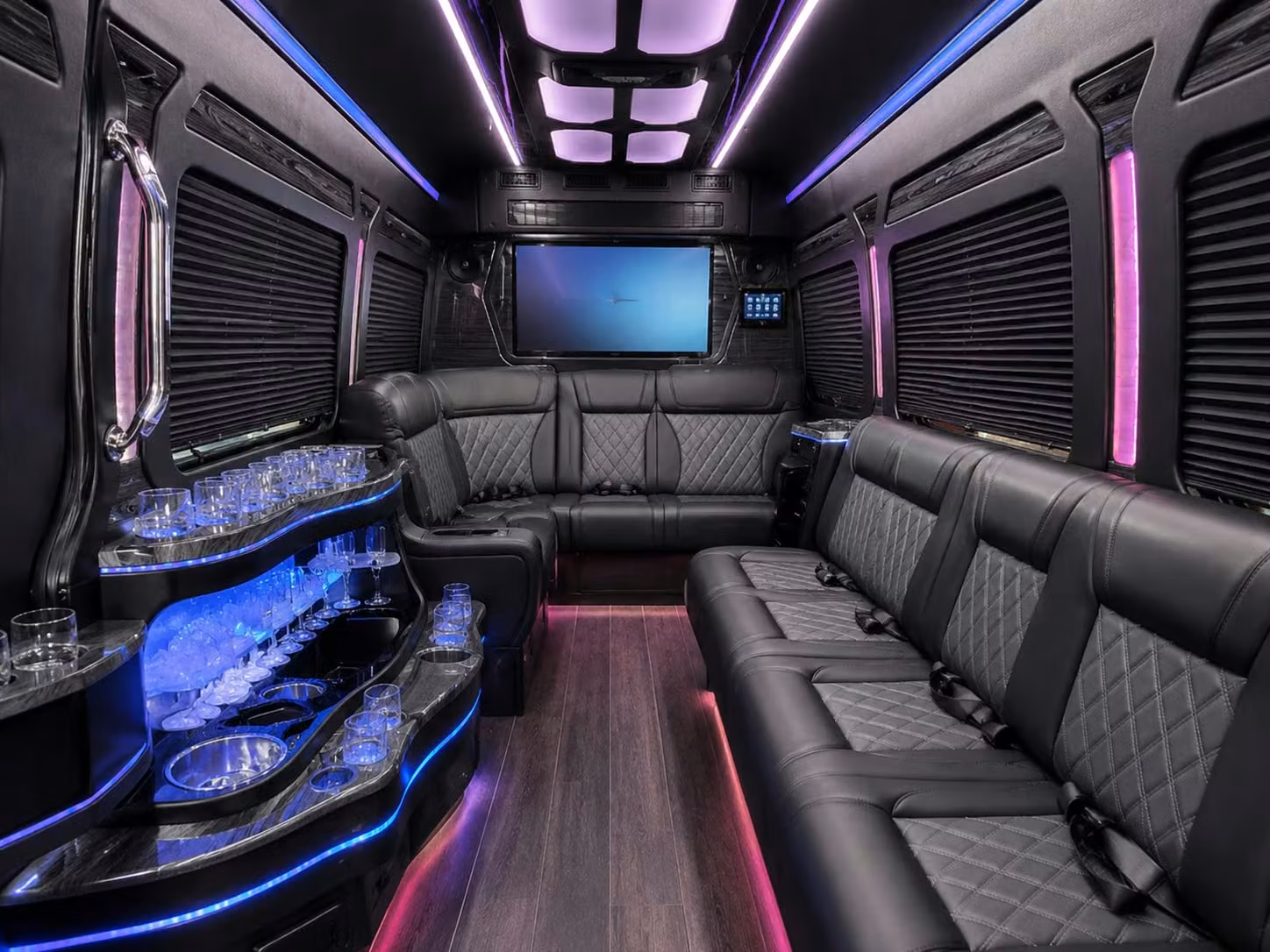 yankee stadium and sports venue field trip transportation in the bronx